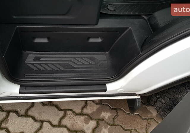 Білий Форд Транзит Кастом, об'ємом двигуна 2 л та пробігом 202 тис. км за 17200 $, фото 41 на Automoto.ua