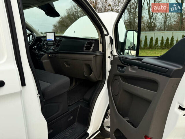 Белый Форд Транзит Кастом, объемом двигателя 2 л и пробегом 197 тыс. км за 14999 $, фото 30 на Automoto.ua