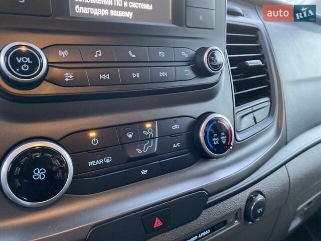 Белый Форд Транзит Кастом, объемом двигателя 2 л и пробегом 233 тыс. км за 20650 $, фото 59 на Automoto.ua