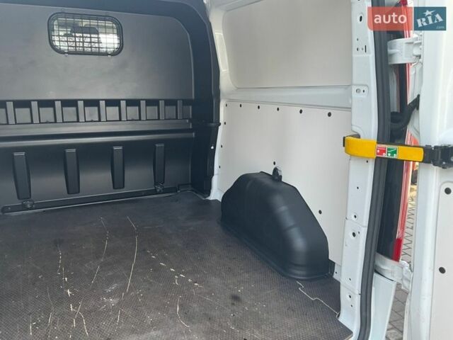 Білий Форд Транзит Кастом, об'ємом двигуна 2 л та пробігом 194 тис. км за 19650 $, фото 32 на Automoto.ua