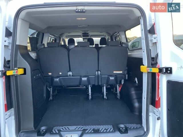 Белый Форд Транзит Кастом, объемом двигателя 2 л и пробегом 233 тыс. км за 21380 $, фото 28 на Automoto.ua