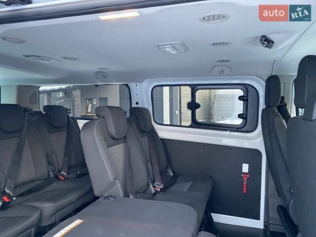 Белый Форд Транзит Кастом, объемом двигателя 2 л и пробегом 233 тыс. км за 20650 $, фото 34 на Automoto.ua