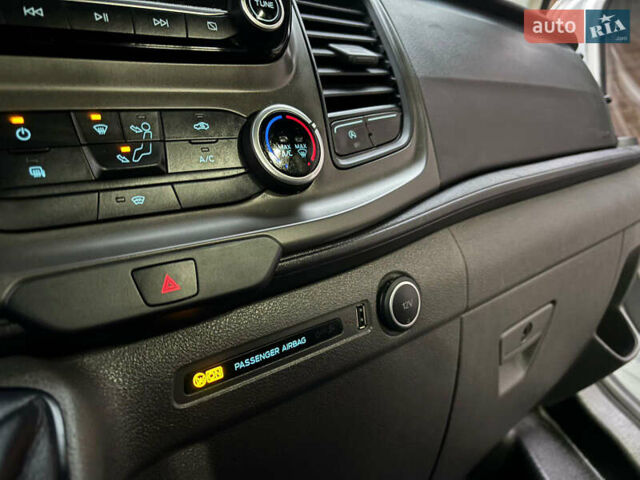 Белый Форд Транзит Кастом, объемом двигателя 2 л и пробегом 162 тыс. км за 19999 $, фото 9 на Automoto.ua