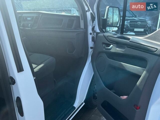 Білий Форд Транзит Кастом, об'ємом двигуна 2 л та пробігом 194 тис. км за 19650 $, фото 26 на Automoto.ua