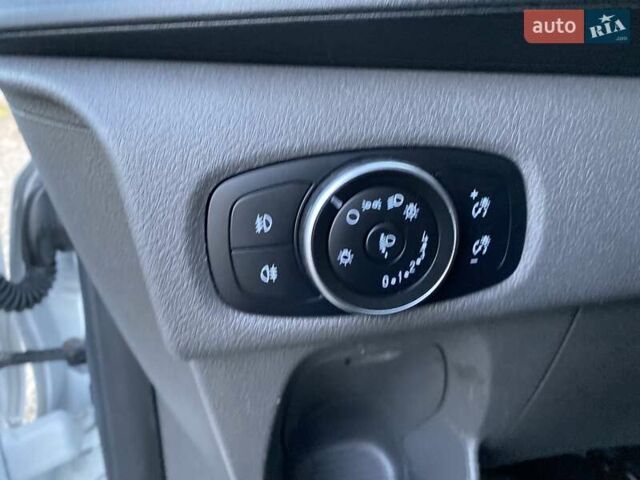 Белый Форд Транзит Кастом, объемом двигателя 2 л и пробегом 233 тыс. км за 21380 $, фото 56 на Automoto.ua