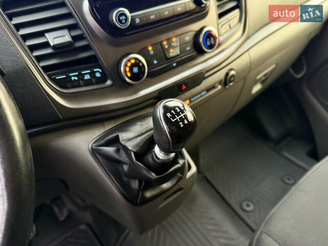 Белый Форд Транзит Кастом, объемом двигателя 2 л и пробегом 197 тыс. км за 14999 $, фото 20 на Automoto.ua