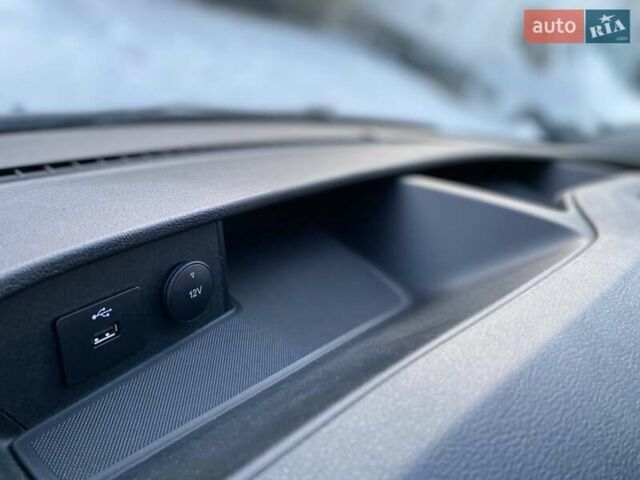 Белый Форд Транзит Кастом, объемом двигателя 2 л и пробегом 233 тыс. км за 20650 $, фото 61 на Automoto.ua