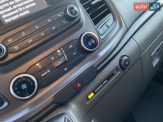 Белый Форд Транзит Кастом, объемом двигателя 2 л и пробегом 233 тыс. км за 20650 $, фото 57 на Automoto.ua