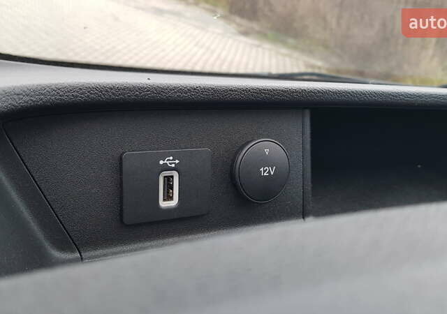 Білий Форд Транзит Кастом, об'ємом двигуна 2 л та пробігом 202 тис. км за 17200 $, фото 15 на Automoto.ua