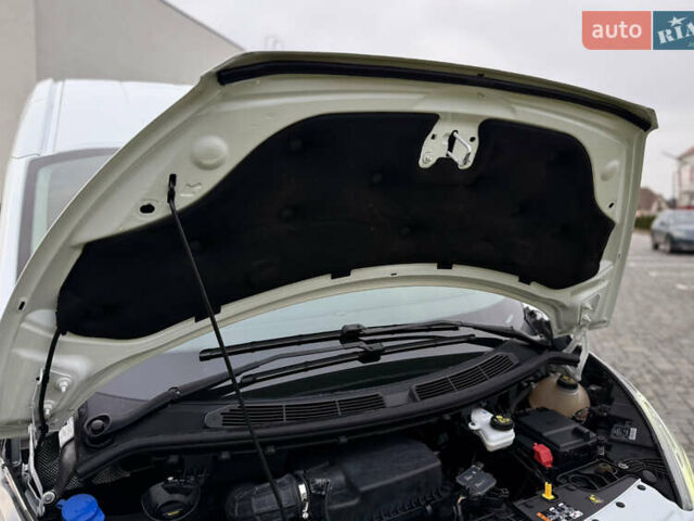 Белый Форд Транзит Кастом, объемом двигателя 2 л и пробегом 197 тыс. км за 14999 $, фото 49 на Automoto.ua