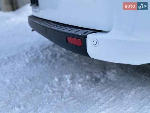 Белый Форд Транзит Кастом, объемом двигателя 2 л и пробегом 233 тыс. км за 20650 $, фото 30 на Automoto.ua