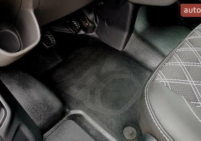 Білий Форд Транзит Кастом, об'ємом двигуна 2 л та пробігом 202 тис. км за 17200 $, фото 34 на Automoto.ua