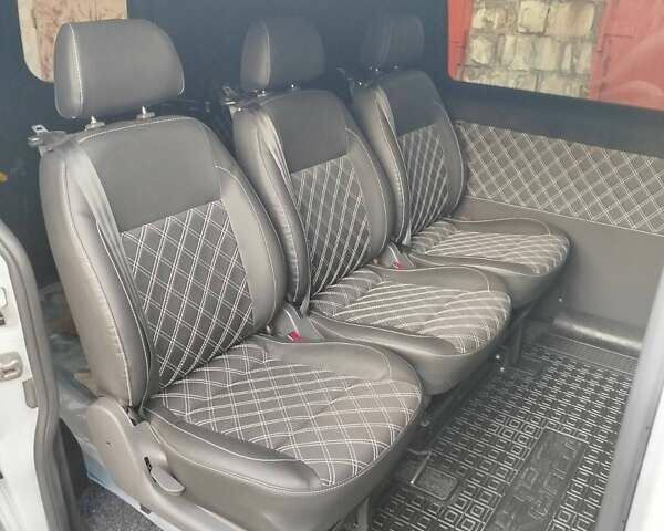 Білий Форд Транзит Кастом, об'ємом двигуна 2 л та пробігом 240 тис. км за 19000 $, фото 6 на Automoto.ua