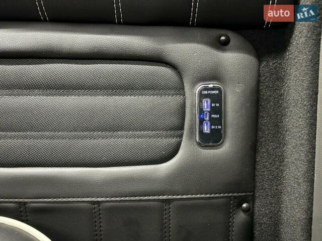 Белый Форд Транзит Кастом, объемом двигателя 2 л и пробегом 162 тыс. км за 19999 $, фото 16 на Automoto.ua