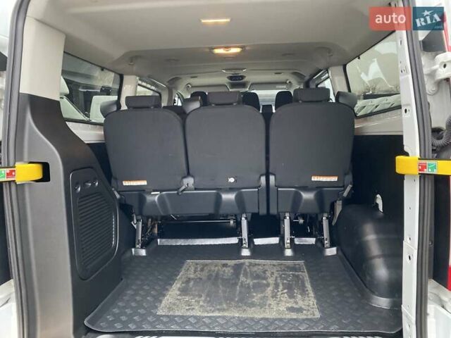 Белый Форд Транзит Кастом, объемом двигателя 2 л и пробегом 121 тыс. км за 24500 $, фото 27 на Automoto.ua