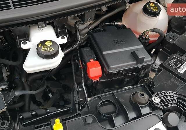 Белый Форд Транзит Кастом, объемом двигателя 2 л и пробегом 174 тыс. км за 18800 $, фото 56 на Automoto.ua