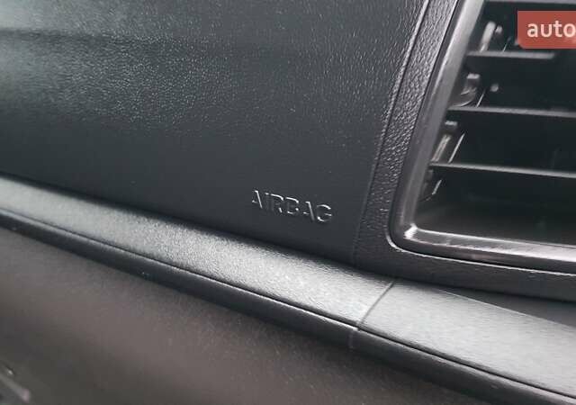 Белый Форд Транзит Кастом, объемом двигателя 2 л и пробегом 174 тыс. км за 18800 $, фото 32 на Automoto.ua