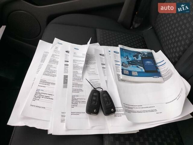Білий Форд Транзит Кастом, об'ємом двигуна 2 л та пробігом 276 тис. км за 15800 $, фото 42 на Automoto.ua