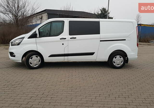 Белый Форд Транзит Кастом, объемом двигателя 2 л и пробегом 174 тыс. км за 18800 $, фото 3 на Automoto.ua