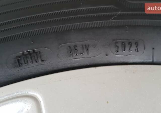 Белый Форд Транзит Кастом, объемом двигателя 2 л и пробегом 174 тыс. км за 18800 $, фото 68 на Automoto.ua