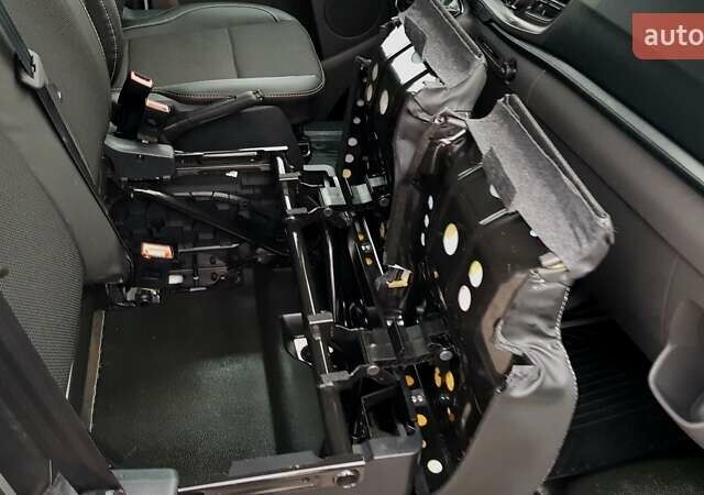 Белый Форд Транзит Кастом, объемом двигателя 2 л и пробегом 174 тыс. км за 18800 $, фото 34 на Automoto.ua