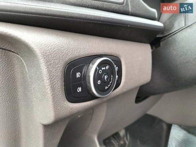 Білий Форд Транзит Кастом, об'ємом двигуна 2 л та пробігом 276 тис. км за 15650 $, фото 17 на Automoto.ua