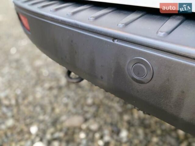 Белый Форд Транзит Кастом, объемом двигателя 2 л и пробегом 121 тыс. км за 24500 $, фото 28 на Automoto.ua