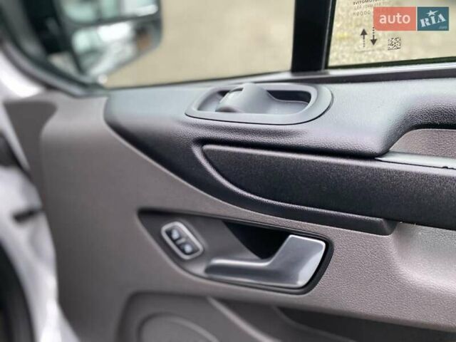 Белый Форд Транзит Кастом, объемом двигателя 2 л и пробегом 121 тыс. км за 24500 $, фото 52 на Automoto.ua