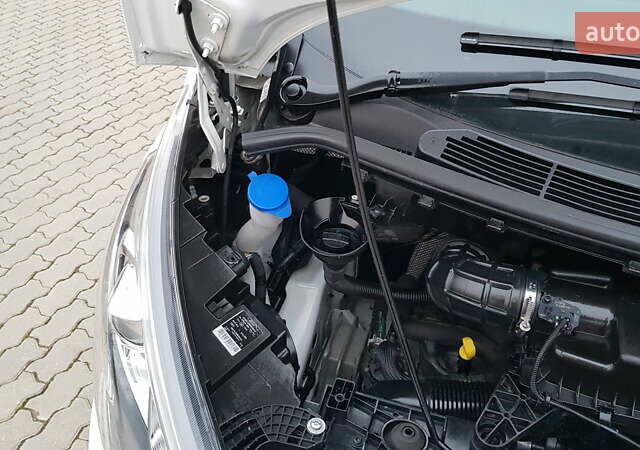 Белый Форд Транзит Кастом, объемом двигателя 2 л и пробегом 174 тыс. км за 18800 $, фото 52 на Automoto.ua