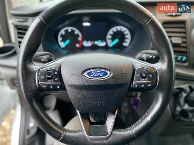 Белый Форд Транзит Кастом, объемом двигателя 2 л и пробегом 122 тыс. км за 25500 $, фото 53 на Automoto.ua