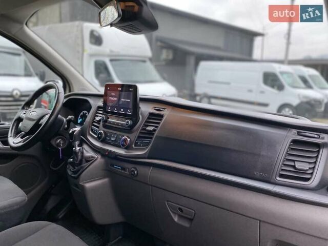 Белый Форд Транзит Кастом, объемом двигателя 2 л и пробегом 121 тыс. км за 24500 $, фото 47 на Automoto.ua