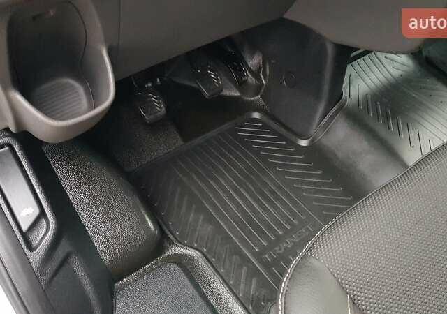 Белый Форд Транзит Кастом, объемом двигателя 2 л и пробегом 174 тыс. км за 18800 $, фото 27 на Automoto.ua