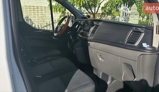 Белый Форд Транзит Кастом, объемом двигателя 2 л и пробегом 182 тыс. км за 26000 $, фото 8 на Automoto.ua