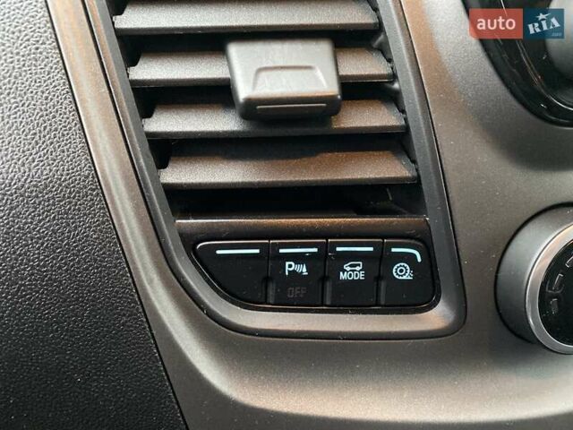 Белый Форд Транзит Кастом, объемом двигателя 2 л и пробегом 121 тыс. км за 24500 $, фото 57 на Automoto.ua