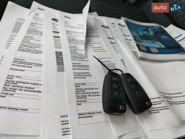 Білий Форд Транзит Кастом, об'ємом двигуна 2 л та пробігом 276 тис. км за 15800 $, фото 41 на Automoto.ua