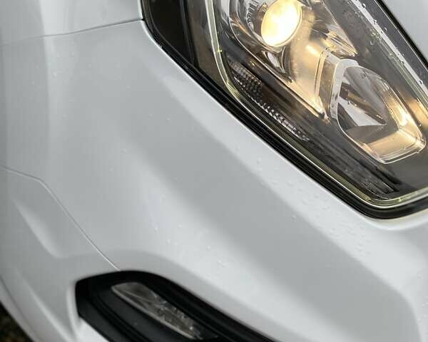 Белый Форд Транзит Кастом, объемом двигателя 2 л и пробегом 121 тыс. км за 24500 $, фото 21 на Automoto.ua