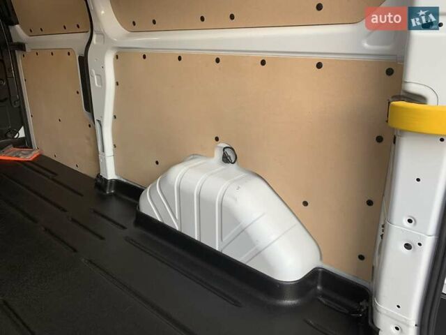 Білий Форд Транзит Кастом, об'ємом двигуна 2 л та пробігом 134 тис. км за 16300 $, фото 24 на Automoto.ua
