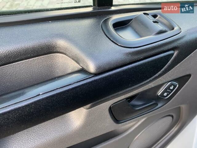 Білий Форд Транзит Кастом, об'ємом двигуна 2 л та пробігом 134 тис. км за 16300 $, фото 14 на Automoto.ua