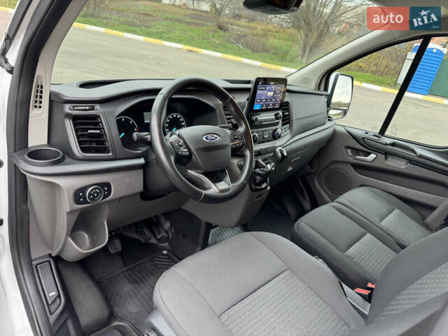 Белый Форд Транзит Кастом, объемом двигателя 2 л и пробегом 214 тыс. км за 21400 $, фото 18 на Automoto.ua