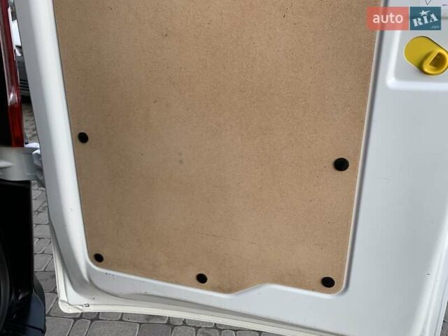 Білий Форд Транзит Кастом, об'ємом двигуна 2 л та пробігом 134 тис. км за 16300 $, фото 25 на Automoto.ua