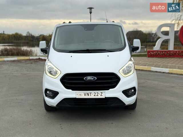 Белый Форд Транзит Кастом, объемом двигателя 2 л и пробегом 214 тыс. км за 21400 $, фото 3 на Automoto.ua