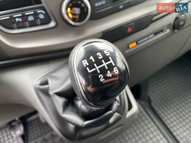 Белый Форд Транзит Кастом, объемом двигателя 2 л и пробегом 91 тыс. км за 24500 $, фото 50 на Automoto.ua