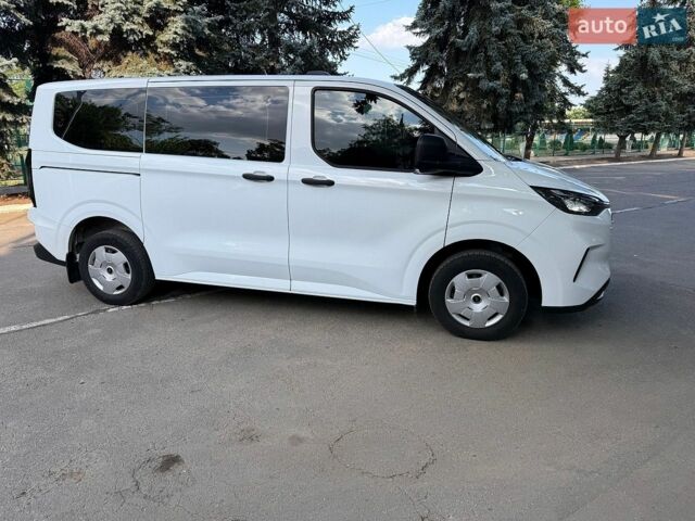 Белый Форд Транзит Кастом, объемом двигателя 2 л и пробегом 35 тыс. км за 45000 $, фото 6 на Automoto.ua
