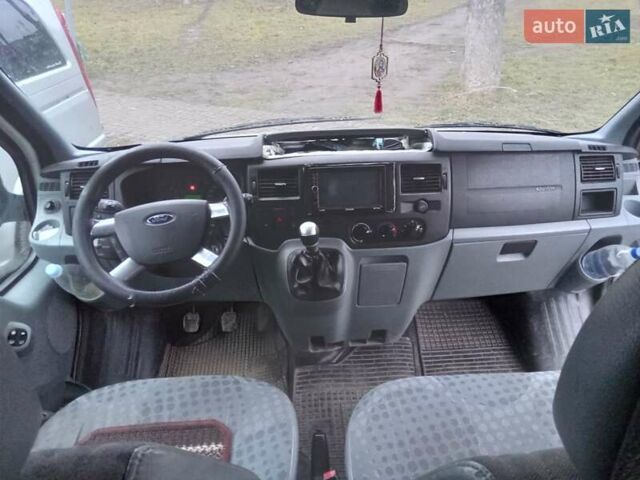 Білий Форд Транзит Кастом, об'ємом двигуна 2.2 л та пробігом 355 тис. км за 10200 $, фото 8 на Automoto.ua
