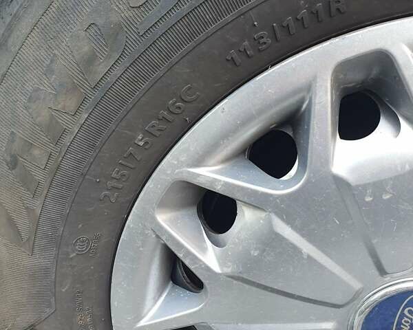 Білий Форд Транзит Кастом, об'ємом двигуна 2.2 л та пробігом 210 тис. км за 13300 $, фото 1 на Automoto.ua