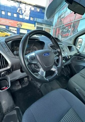 Черный Форд Транзит Кастом, объемом двигателя 2.2 л и пробегом 227 тыс. км за 10700 $, фото 10 на Automoto.ua