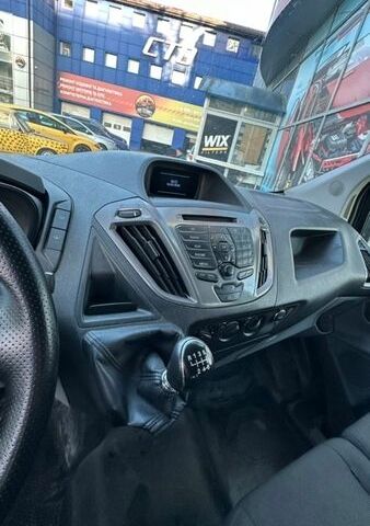 Черный Форд Транзит Кастом, объемом двигателя 2.2 л и пробегом 227 тыс. км за 10700 $, фото 13 на Automoto.ua