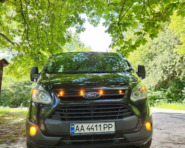 Черный Форд Транзит Кастом, объемом двигателя 2 л и пробегом 204 тыс. км за 14500 $, фото 1 на Automoto.ua