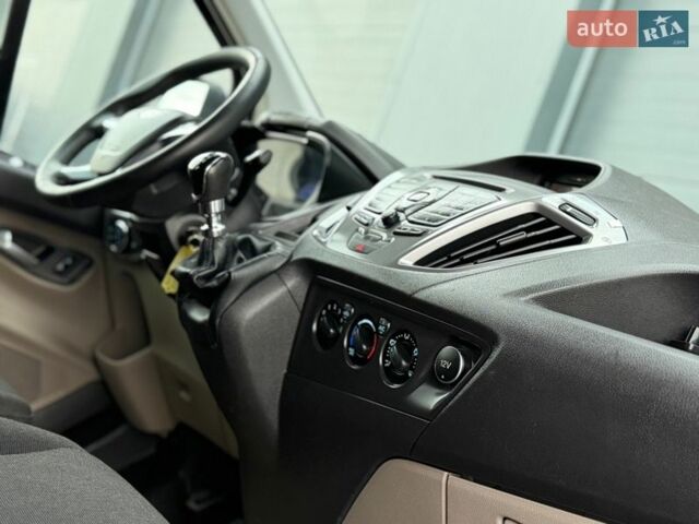 Черный Форд Транзит Кастом, объемом двигателя 2 л и пробегом 238 тыс. км за 16999 $, фото 37 на Automoto.ua