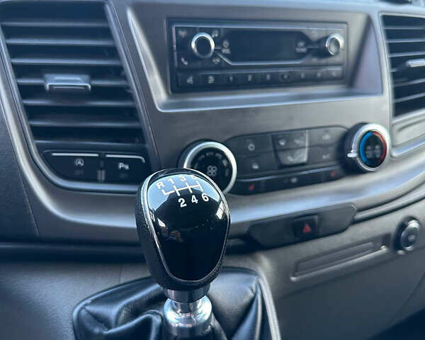 Чорний Форд Транзит Кастом, об'ємом двигуна 2 л та пробігом 140 тис. км за 16200 $, фото 21 на Automoto.ua